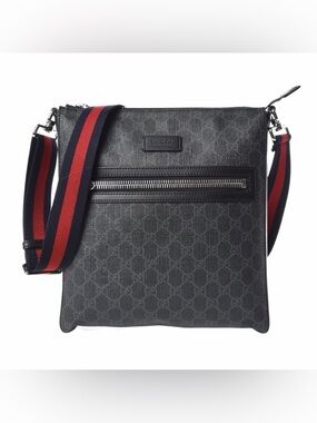 Gucci GG Supreme Monogram Messenger Bag!